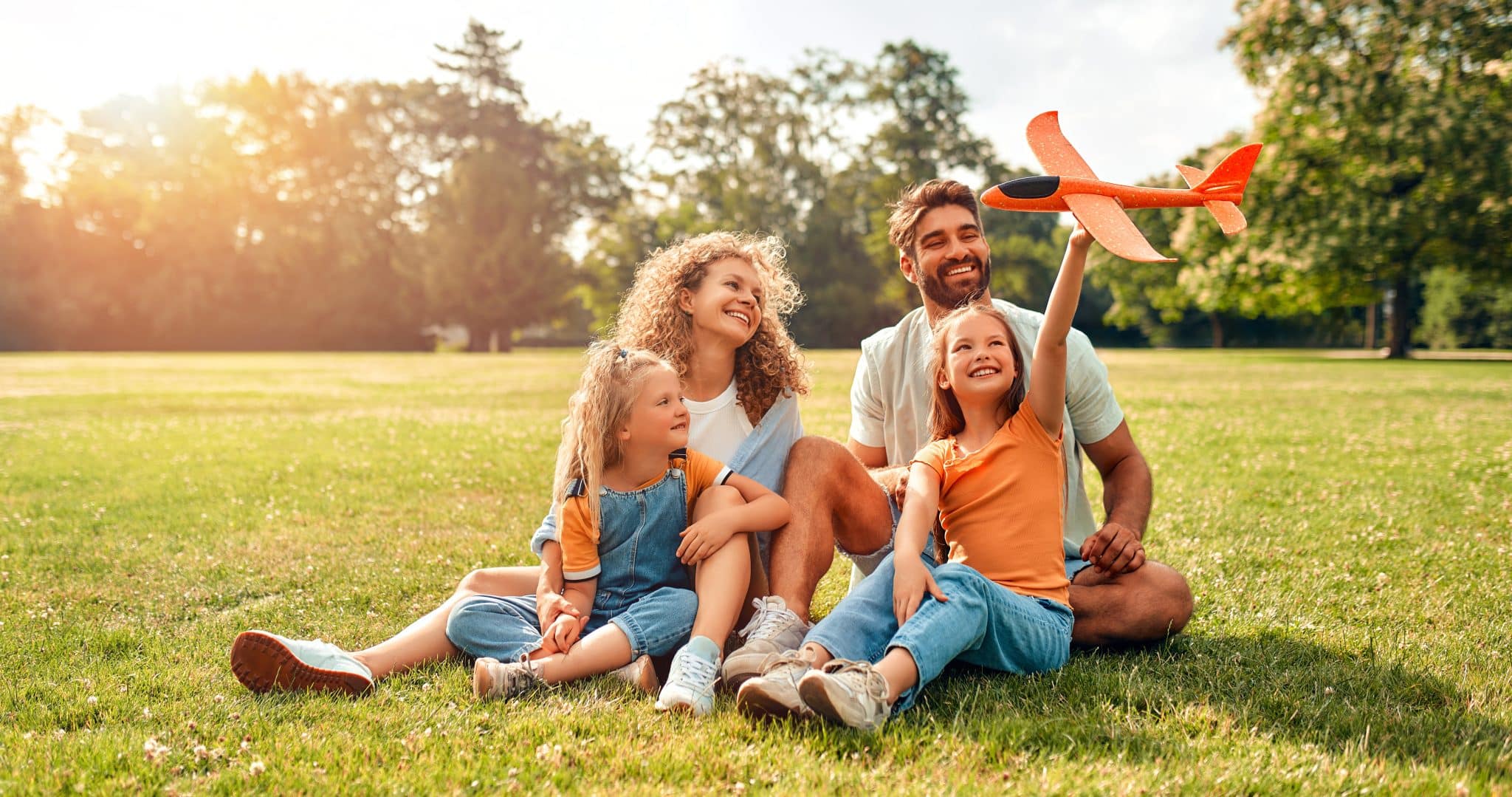 Happy,Young,Family,Dad,,Mom,And,Two,Children,Daughters,Playing